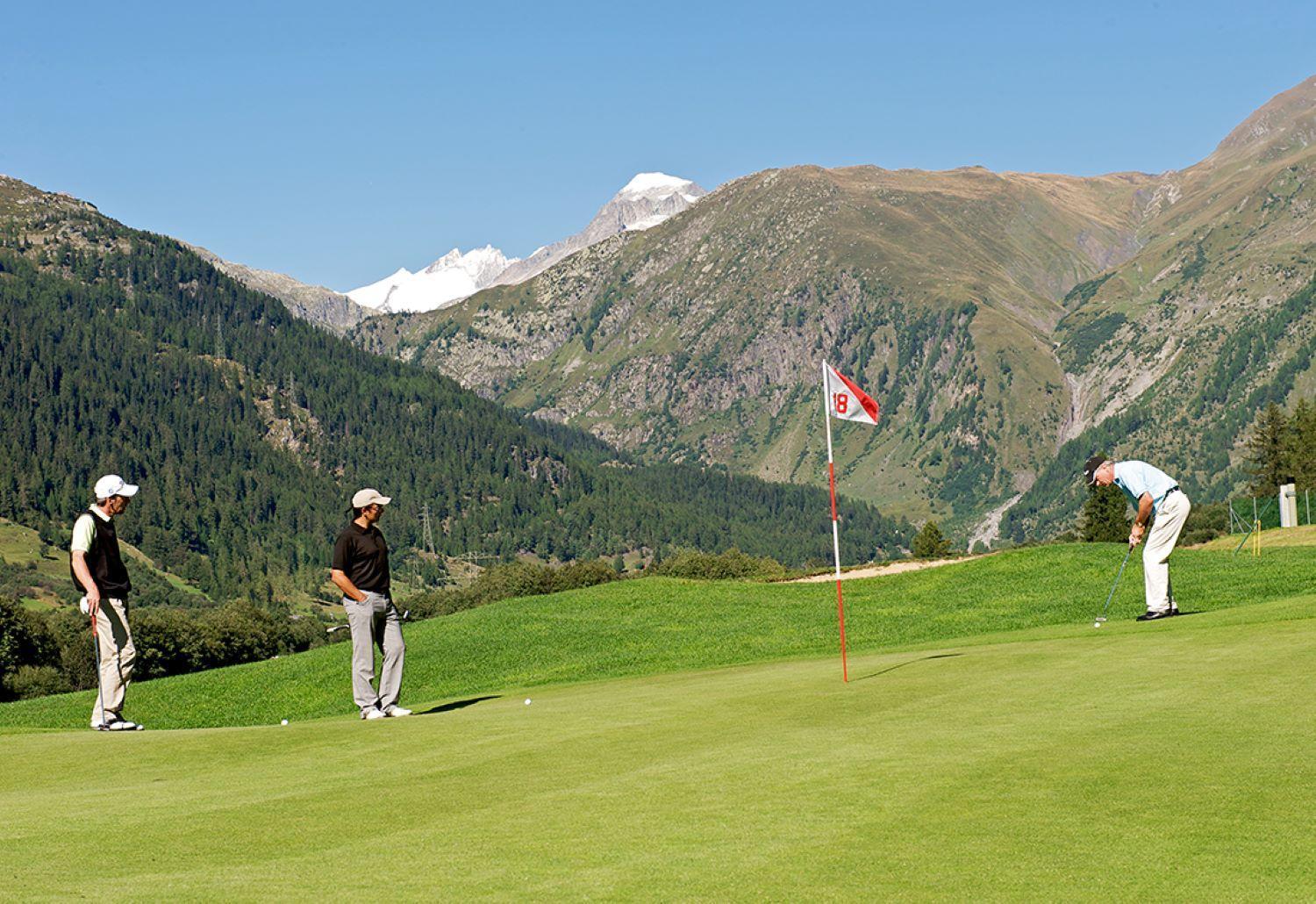Hotel Hubertus Obergesteln Экстерьер фото