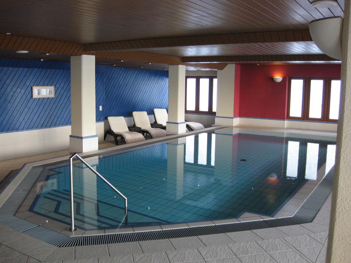 Hotel Hubertus Obergesteln Экстерьер фото